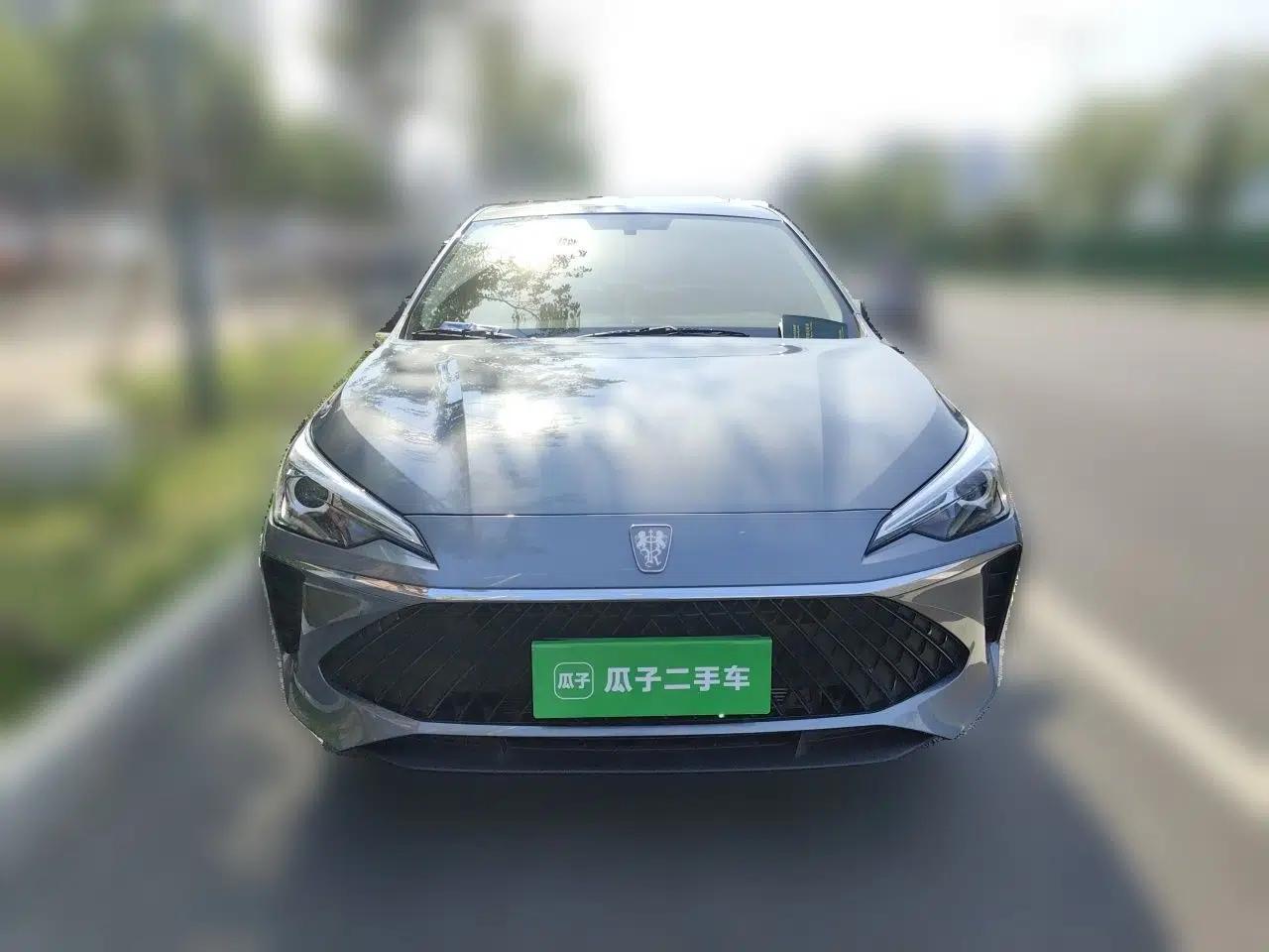 Roewe i5 2023 1.5L CVT Luxury Edition — миниатюра 2