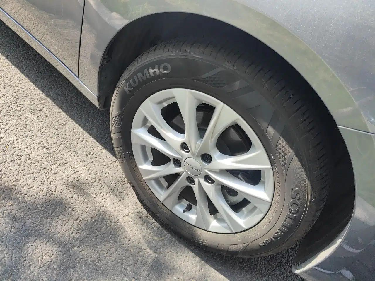 Roewe i5 2023 1.5L CVT Luxury Edition — миниатюра 8