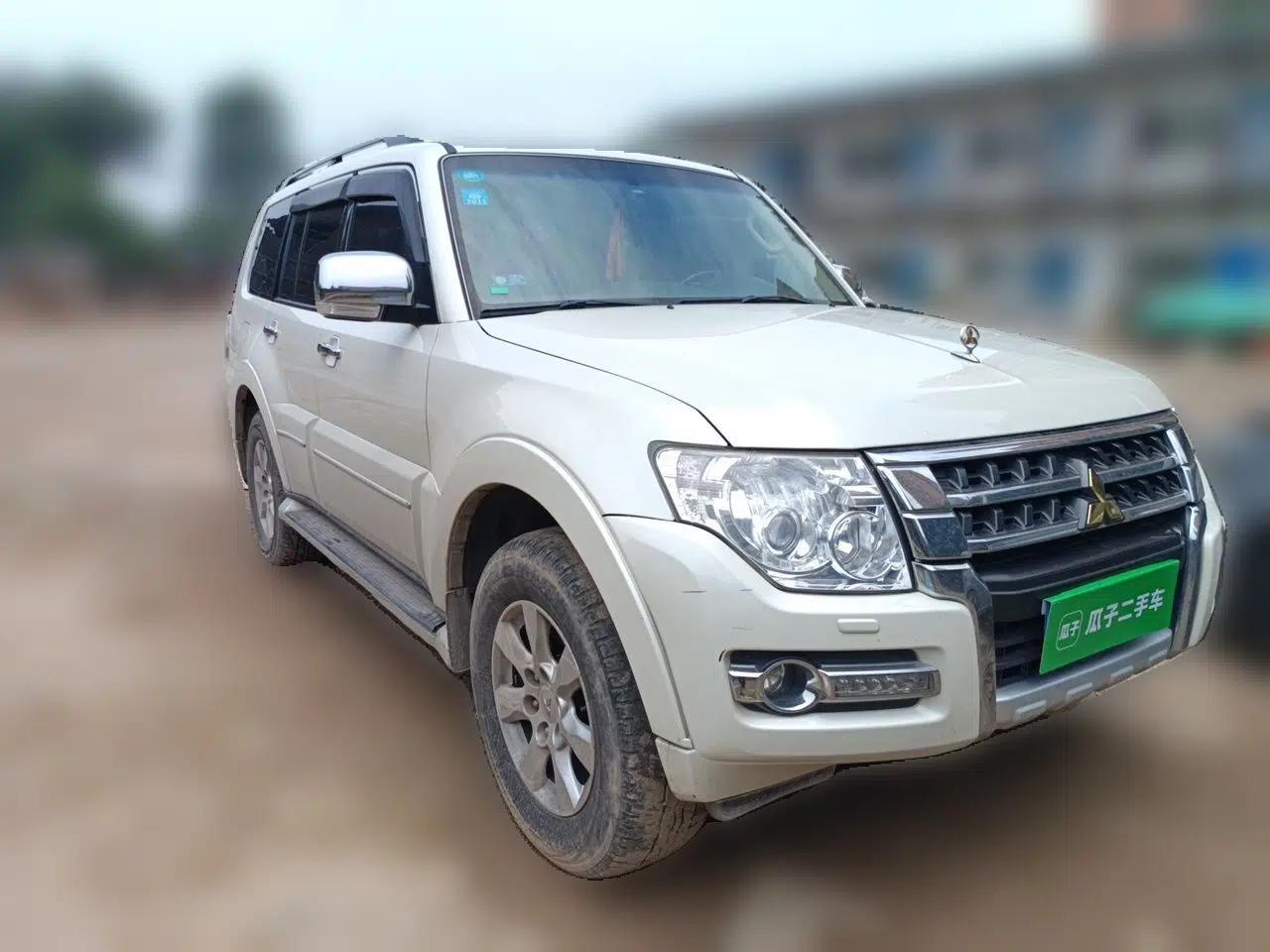 Mitsubishi Pajero V93 3.0L automatic — миниатюра 3