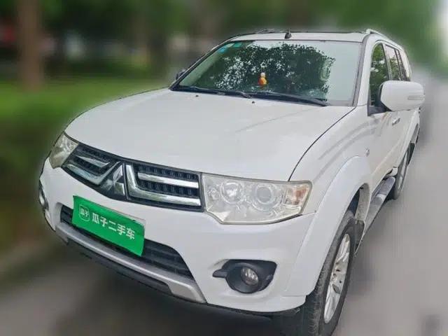 Mitsubishi Pajero Sport 2013 3.0L Automatic Two-Wheel Drive Luxury Edition