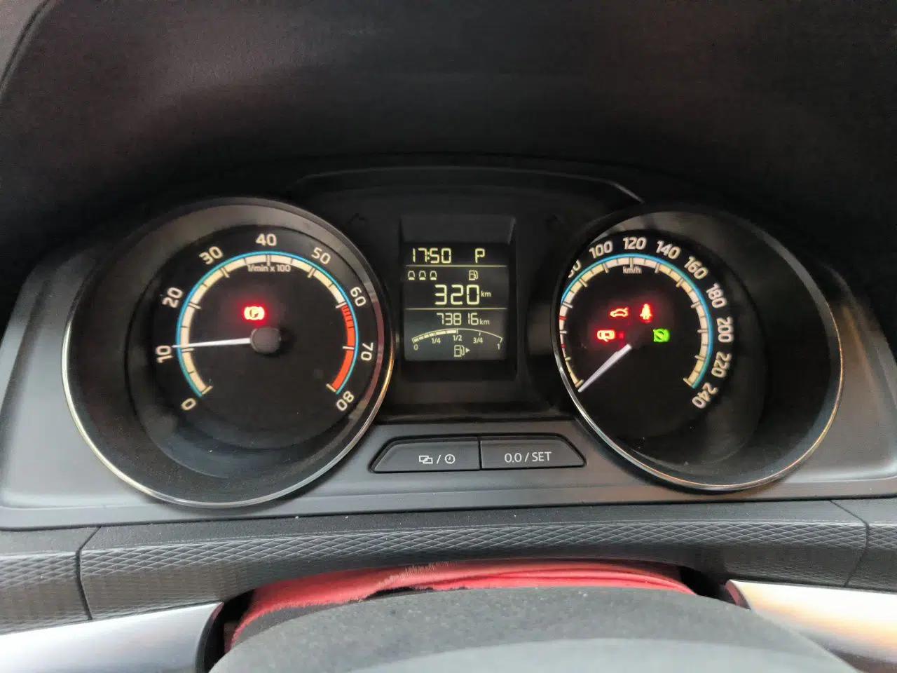 Skoda Kamiq 2020 1.5L Automatic Comfort Edition — миниатюра 11