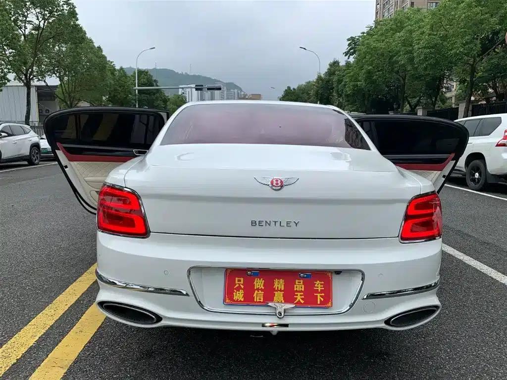Flying Spur 2005 6.0T Standard Edition — миниатюра 5