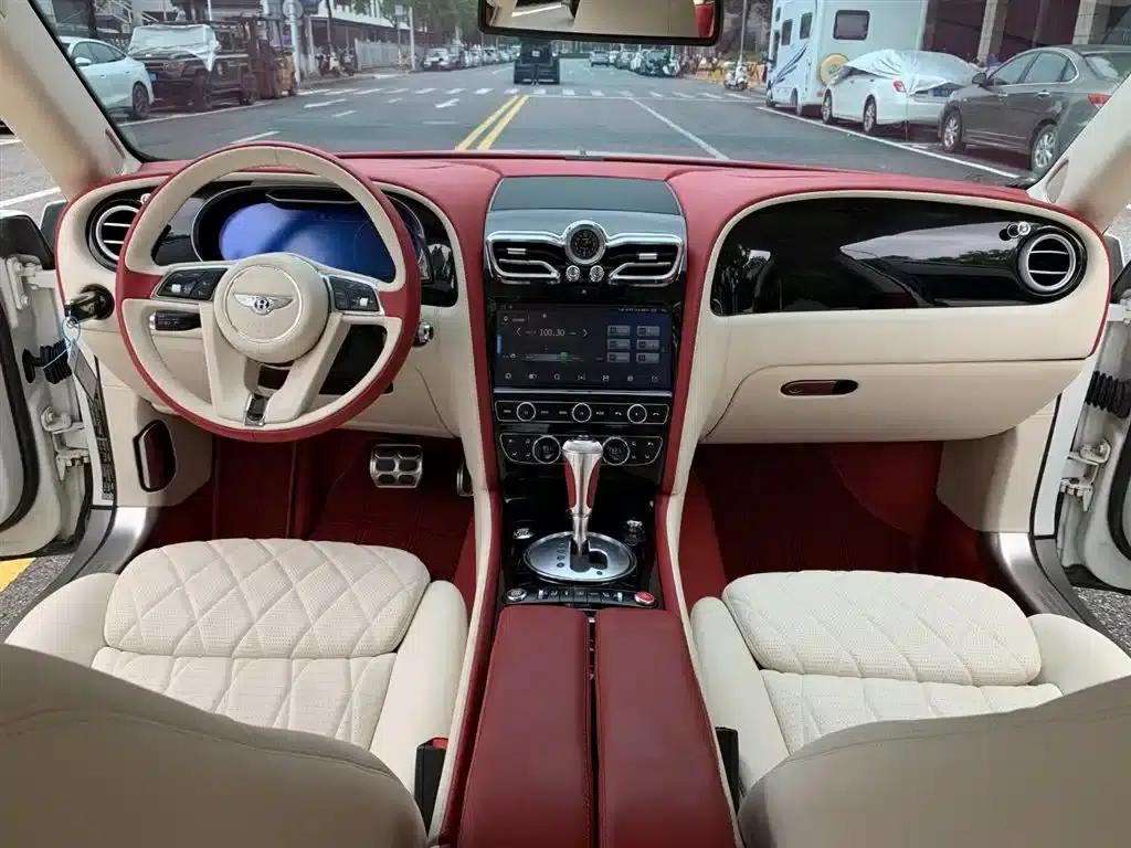 Flying Spur 2005 6.0T Standard Edition — миниатюра 10
