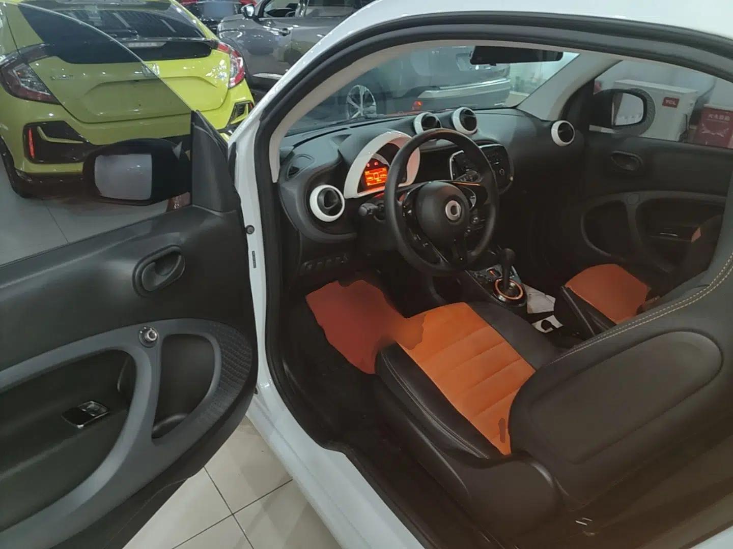 smart fortwo 2018 1.0L 52kW Hardtop Dynamic Version China V — миниатюра 18