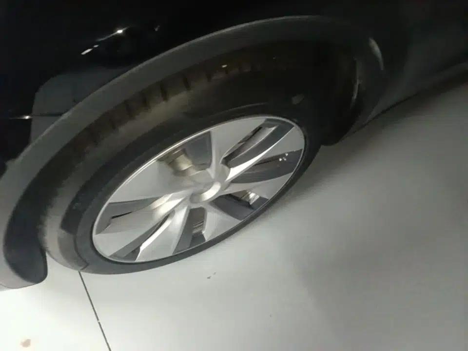 Tesla Model Y 2022 Revised Version Rear-Wheel Drive — миниатюра 10