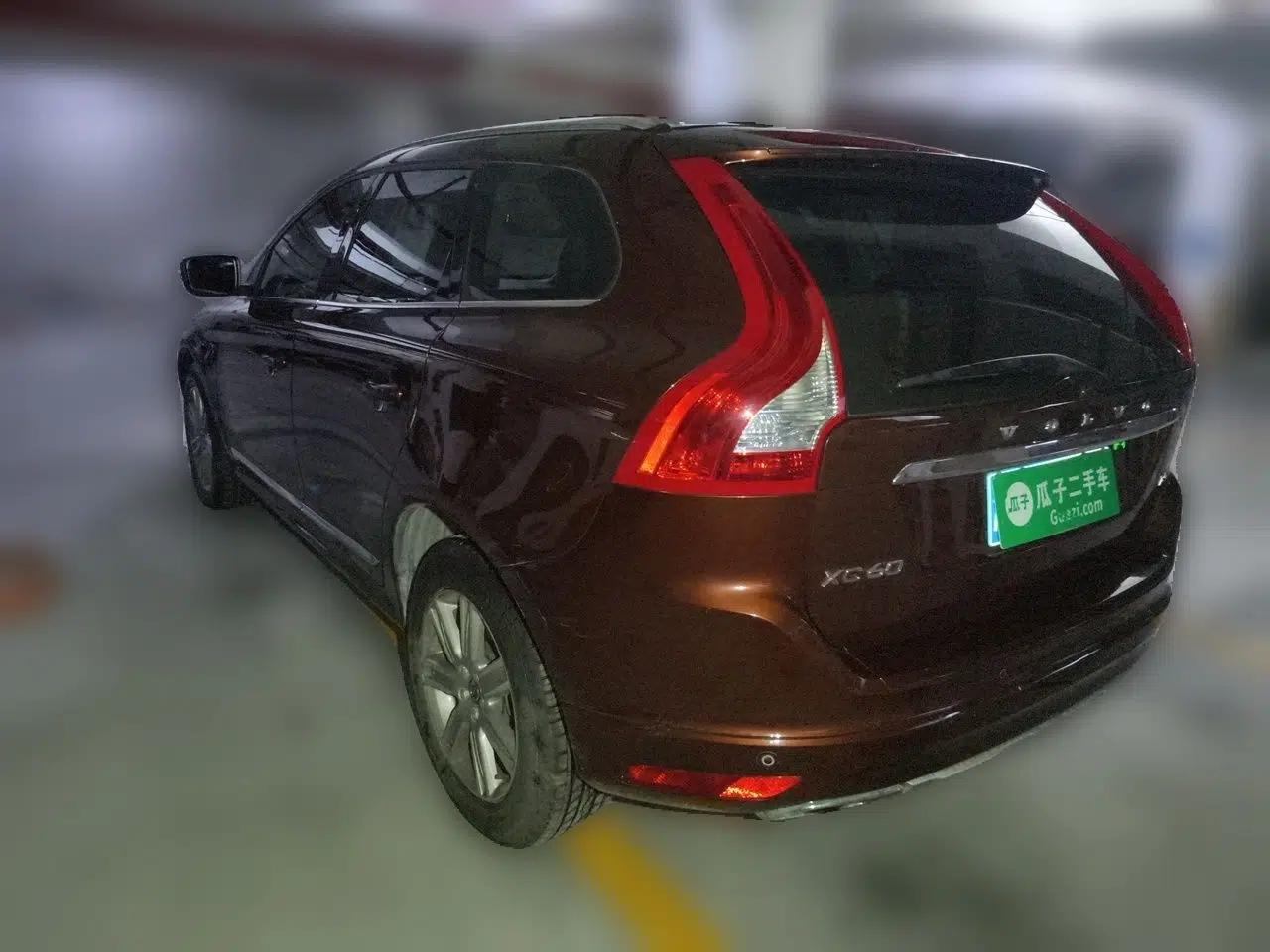 Volvo XC60 2015 T5 Smart Upgrade Model — миниатюра 4