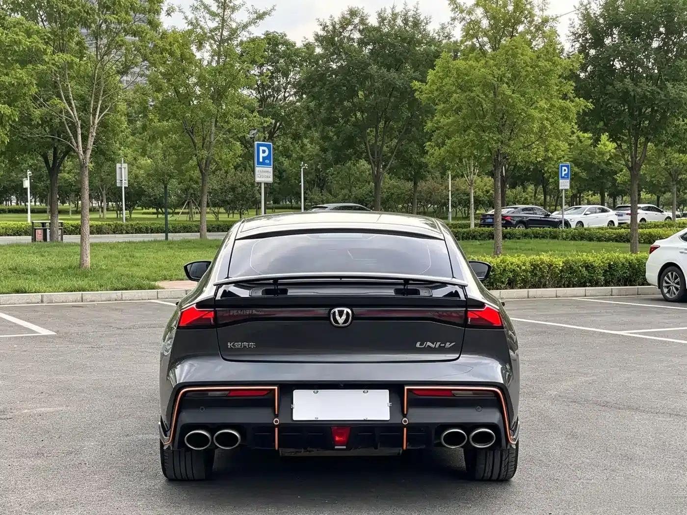 Changan UNI-V 2022 1.5T Sport Edition — миниатюра 5