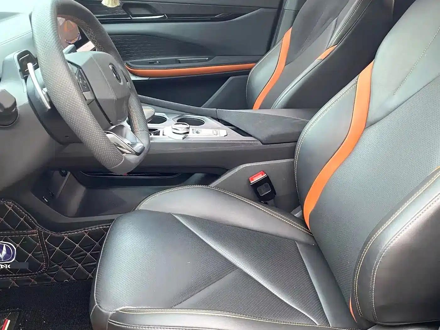 Changan UNI-V 2022 1.5T Sport Edition — миниатюра 8