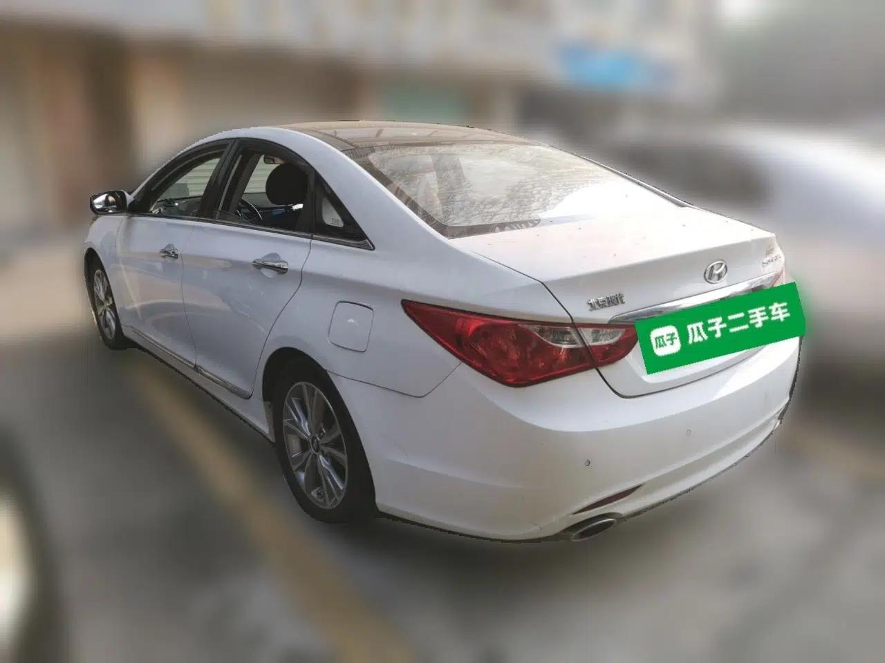 Hyundai Sonata 2014 2.4L Automatic Leading Edition China IV Standard — миниатюра 4