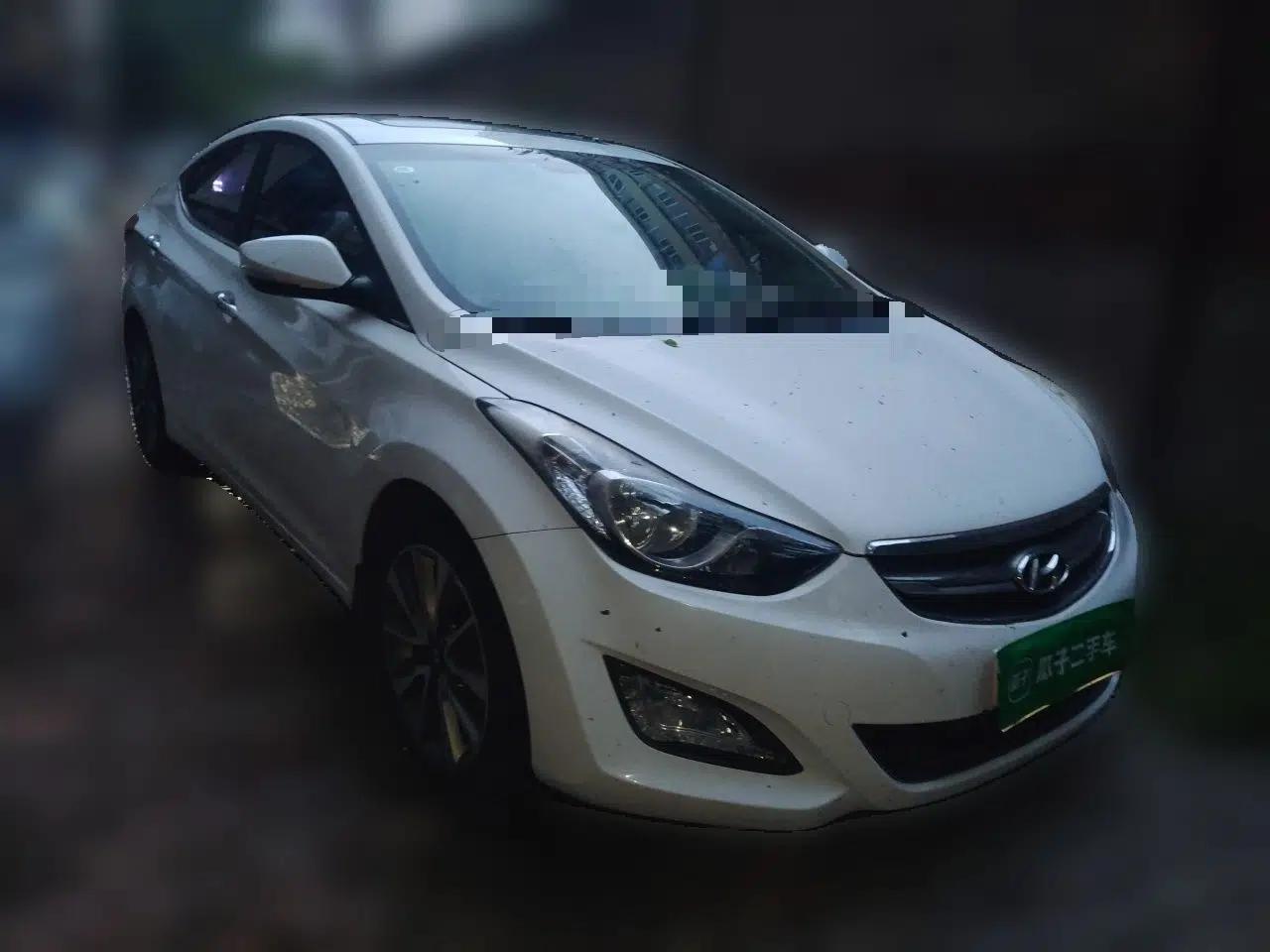Hyundai Elantra (5th Generation / Langdong) 2015 1.6L Automatic Luxury Model — миниатюра 3