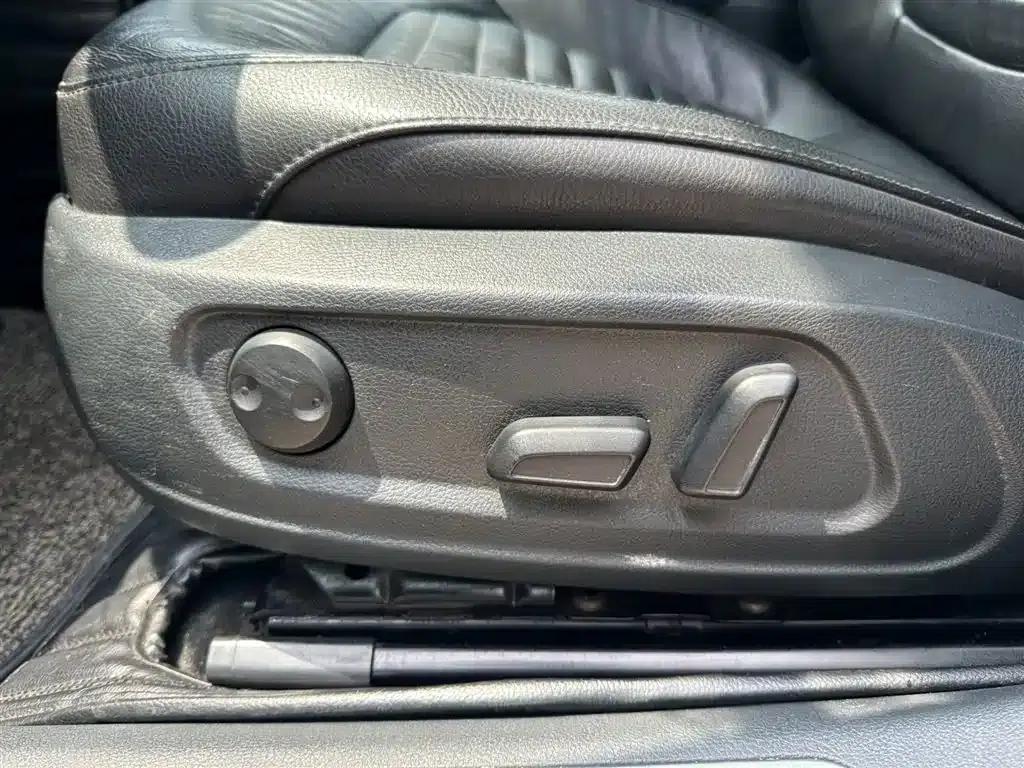 2013 Volkswagen Passat 1.8TSI Luxury — миниатюра 20