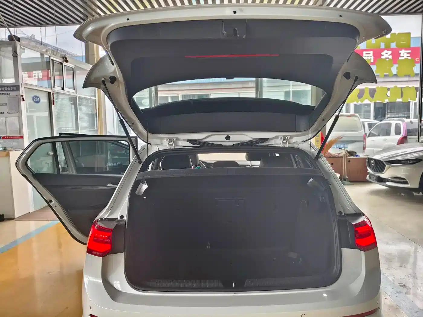 2021 Golf 280TSI DSG R-Line — миниатюра 12