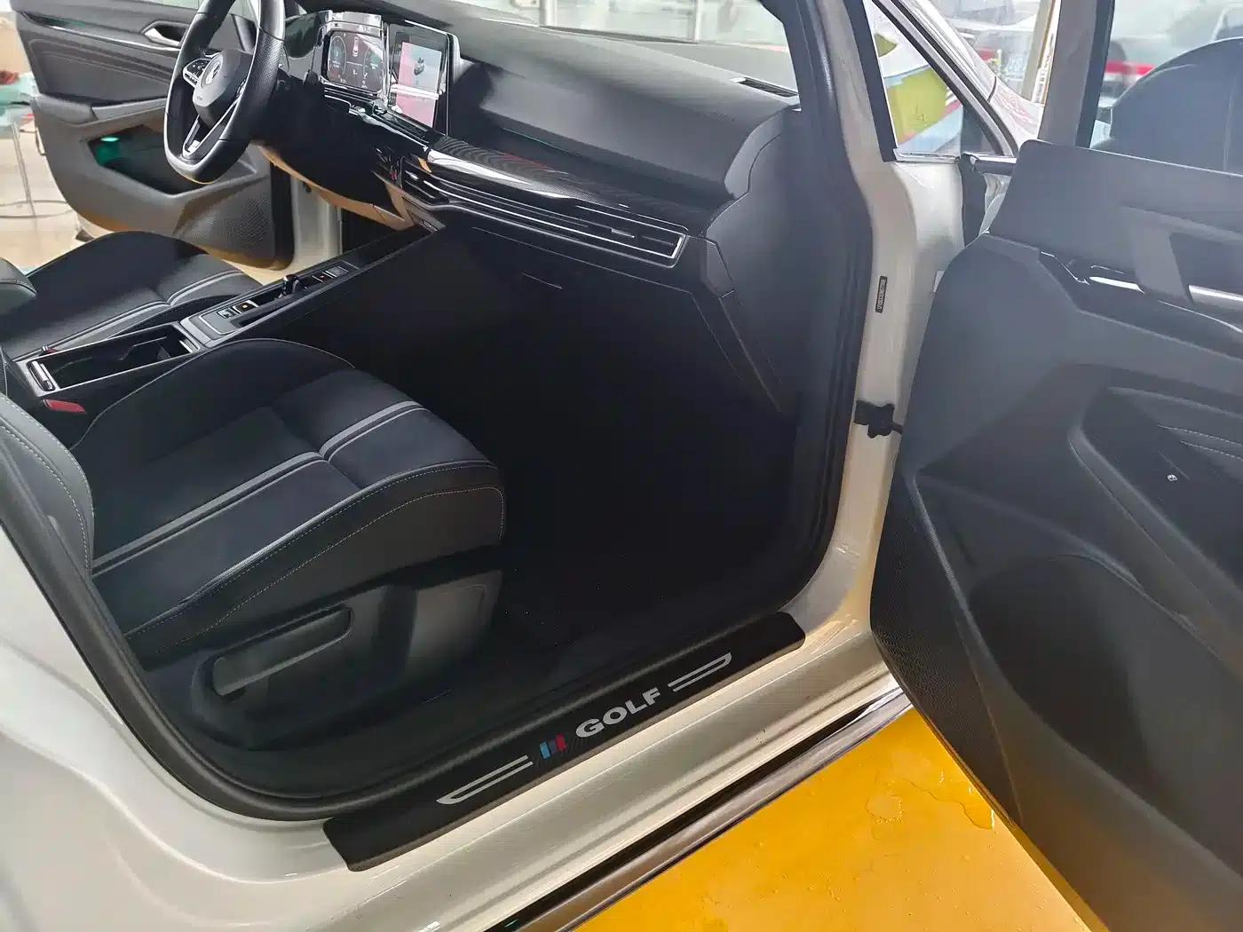 2021 Golf 280TSI DSG R-Line — миниатюра 13