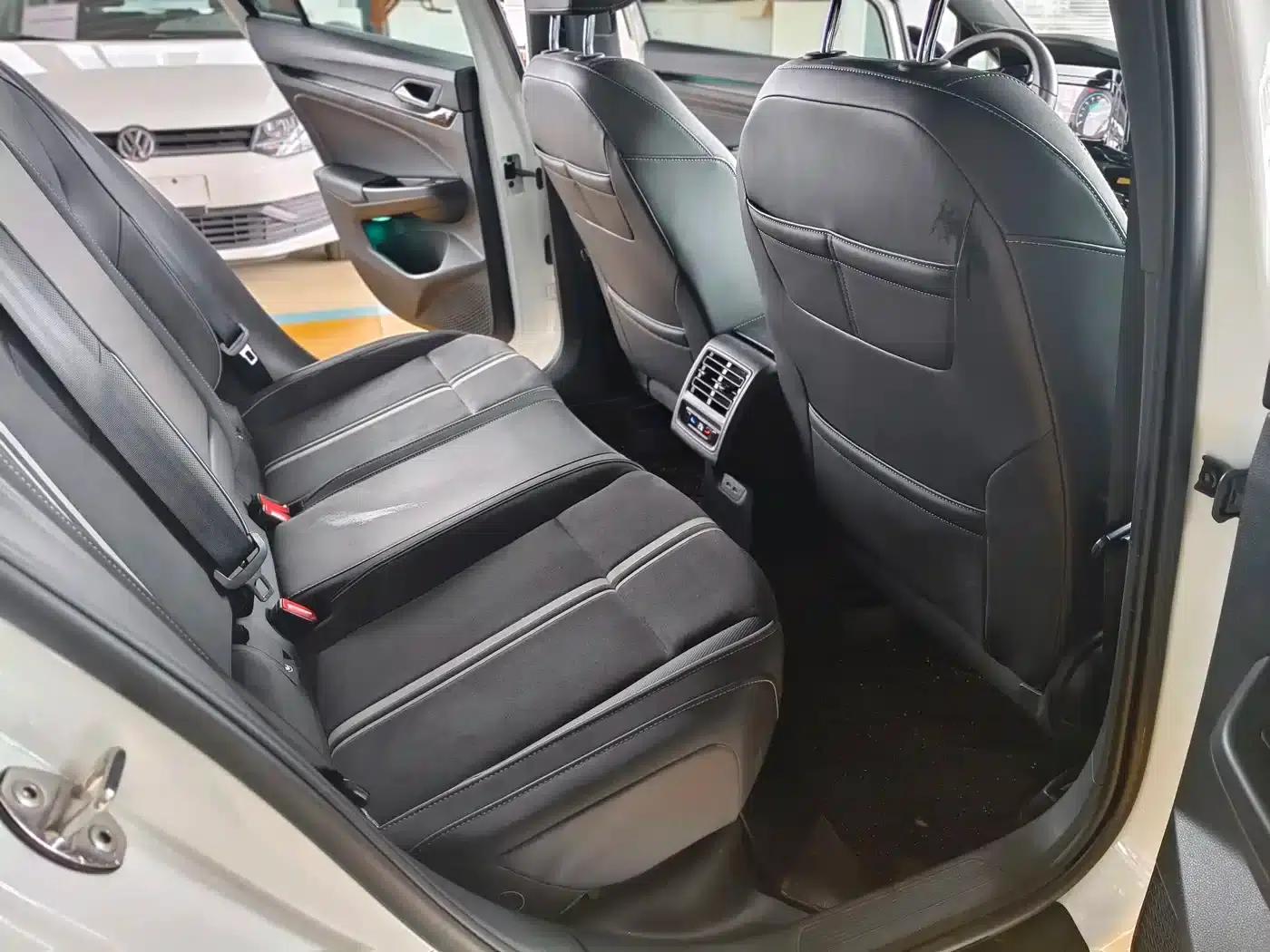2021 Golf 280TSI DSG R-Line — миниатюра 14