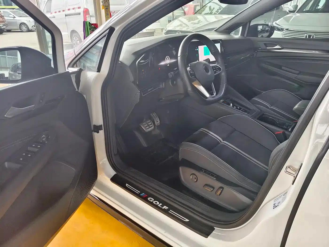 2021 Golf 280TSI DSG R-Line — миниатюра 5