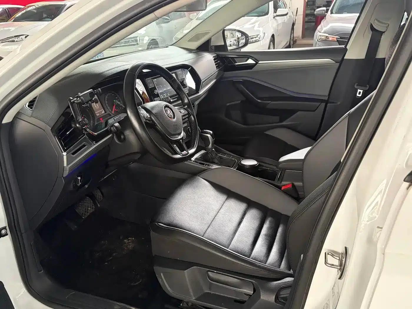 2019 Volkswagen Sagitar 200TSI DSG Comfort Model (China VI Emission Standard) — миниатюра 3