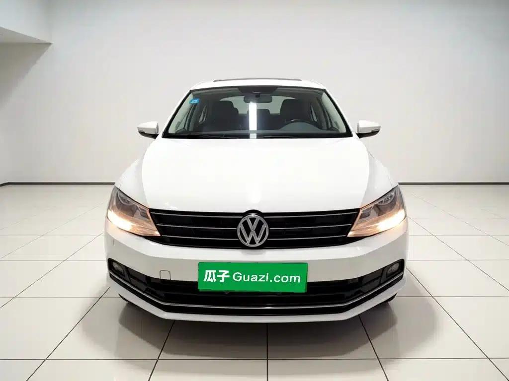 2017 Volkswagen Sagitar 230TSI Automatic Comfort Edition — миниатюра 24