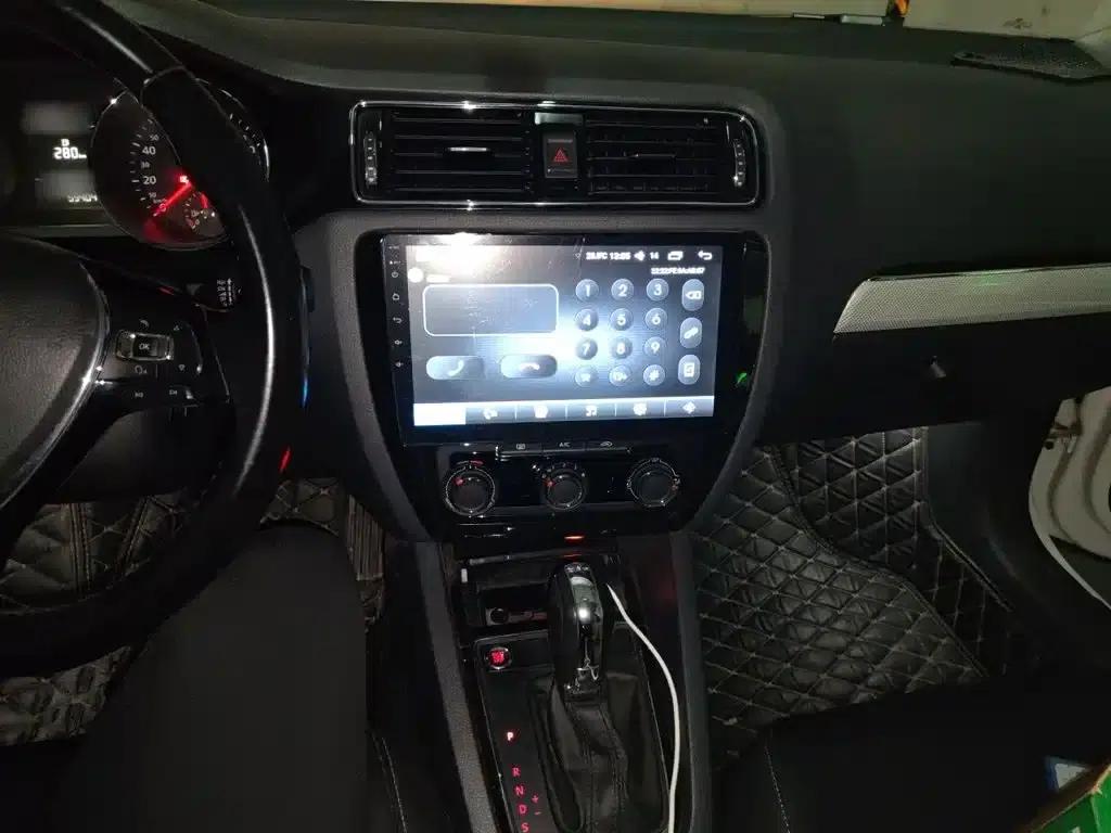 2017 Volkswagen Sagitar 230TSI Automatic Comfort Edition — миниатюра 6