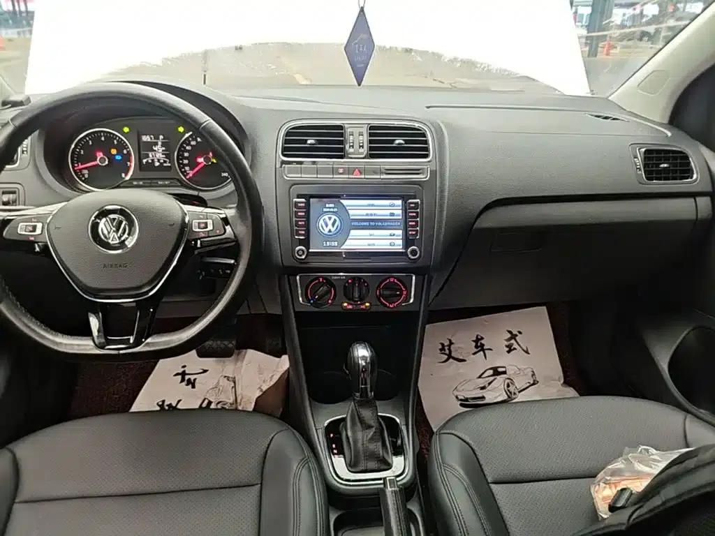 2016 Polo 1.6L Automatic Comfort Model — миниатюра 13