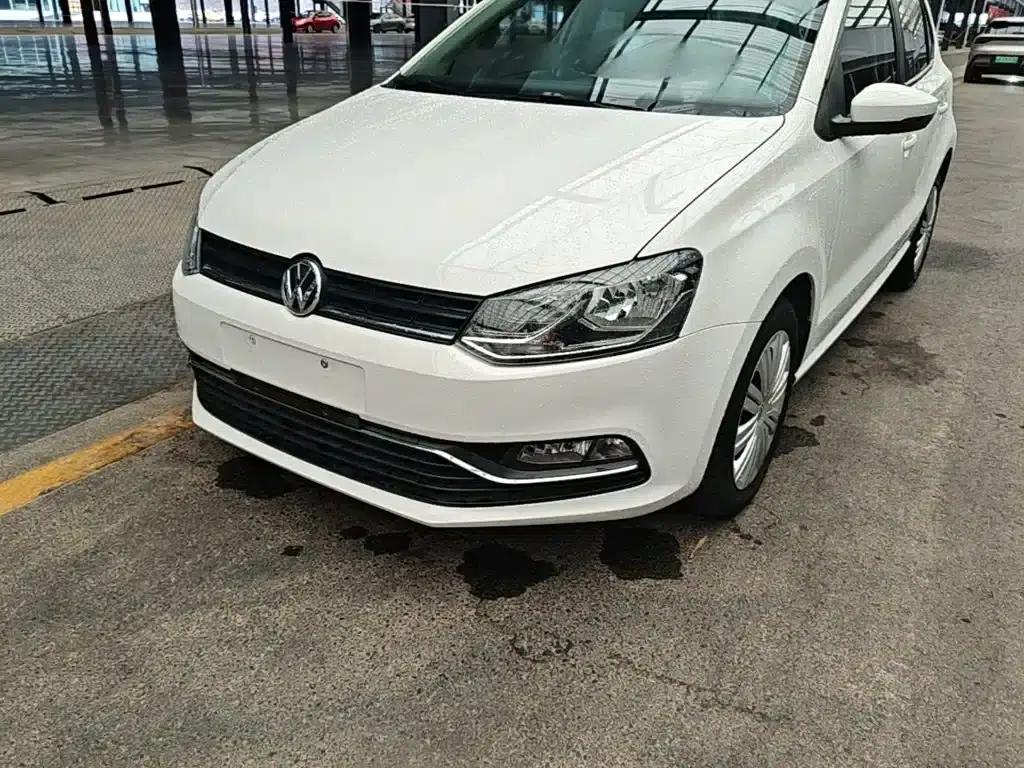 2016 Polo 1.6L Automatic Comfort Model — миниатюра 24