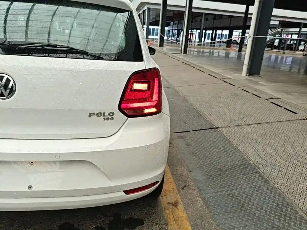 2016 Polo 1.6L Automatic Comfort Model — миниатюра 8