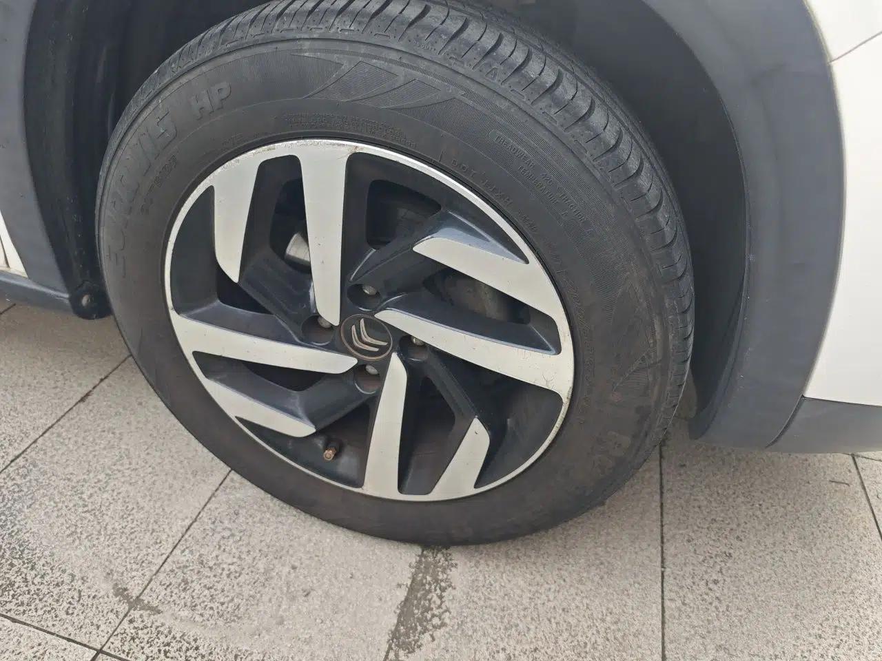 Citroen C3-XR 2015 1.6L Manual Pioneer Model — миниатюра 8