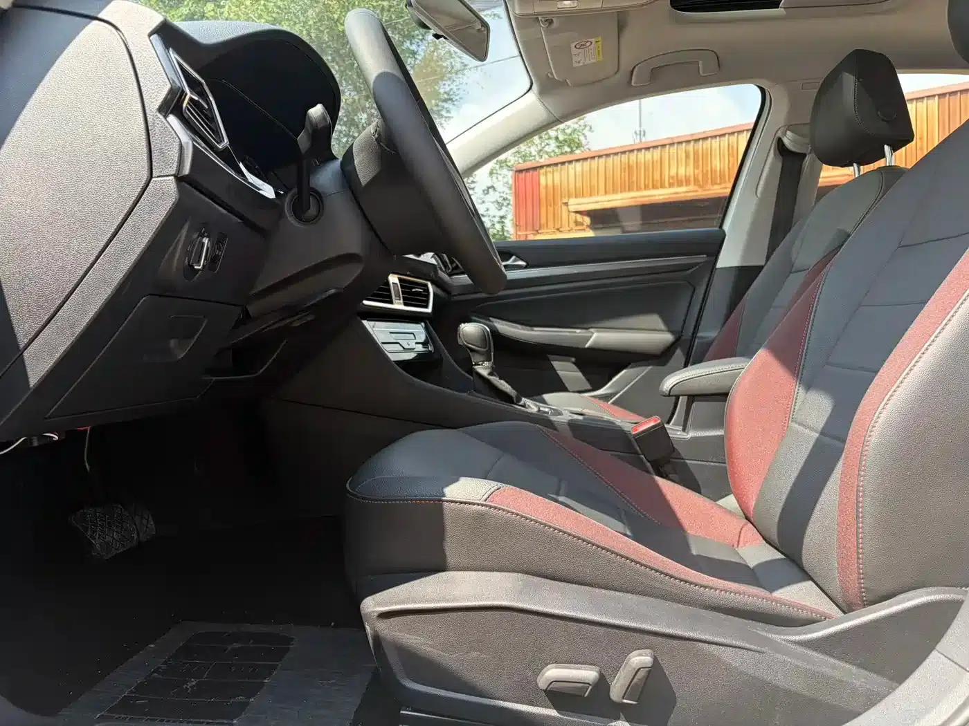 2021 Volkswagen Bora 1.5L Automatic Elite Smart Edition — миниатюра 4