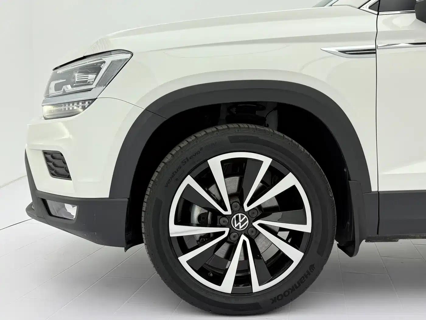Tharu 2021 280TSI 2WD Luxury Edition — миниатюра 9