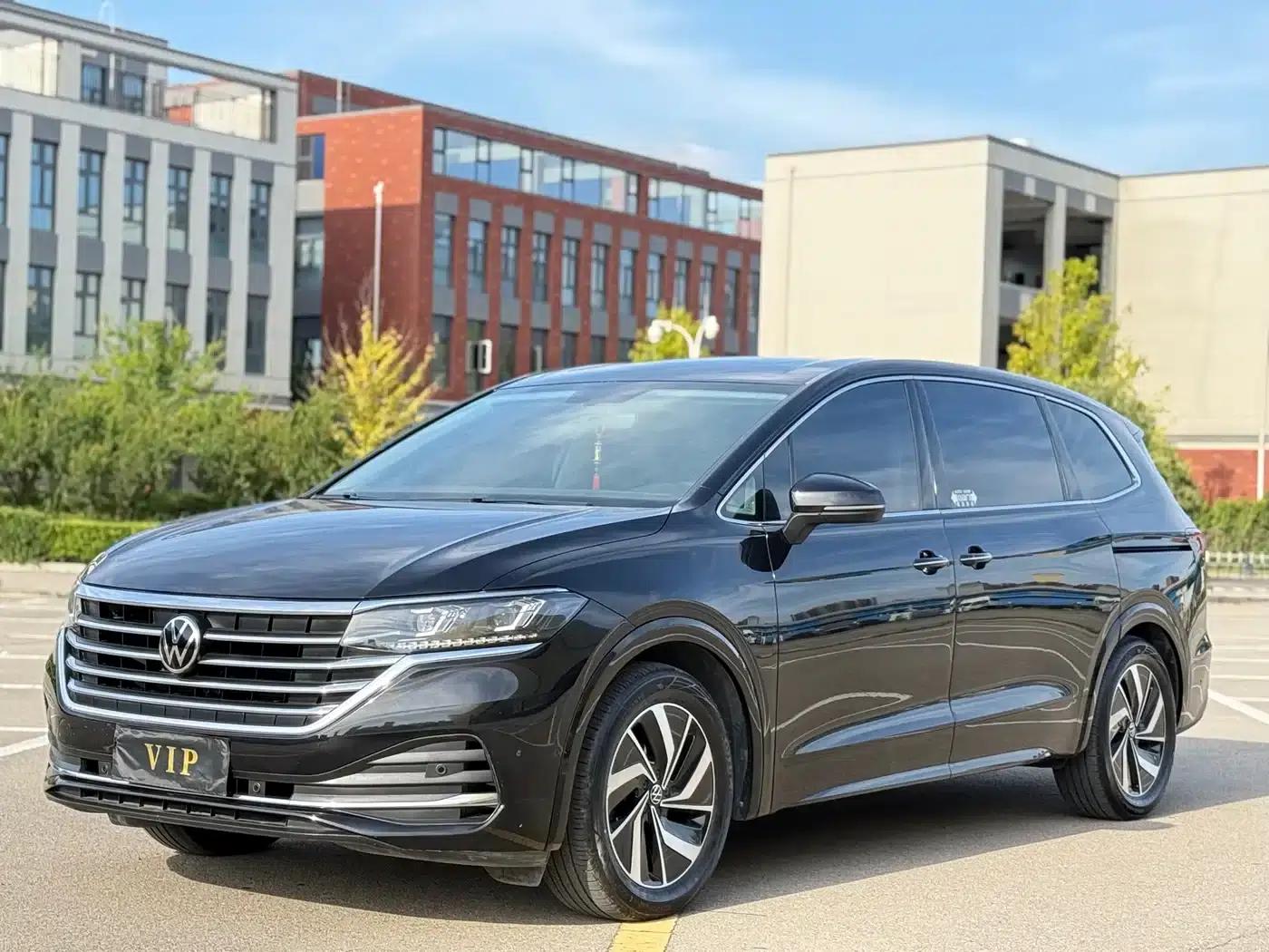 Viloran 2020 330TSI Luxury Edition — миниатюра 1