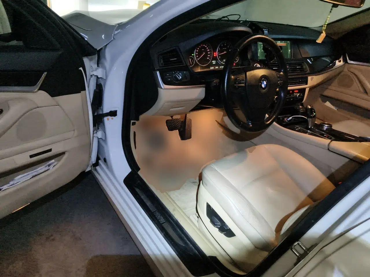 BMW 5 Series 2013 530Li Leading Model — миниатюра 16