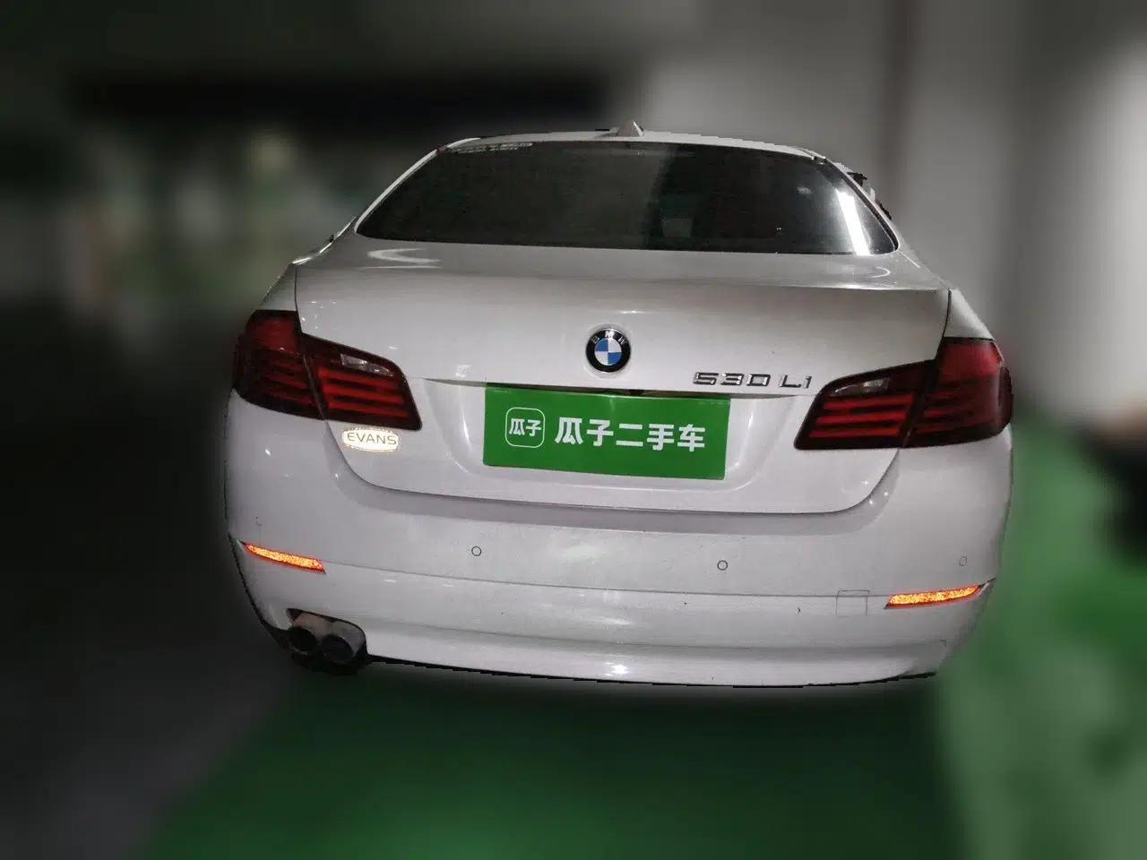 BMW 5 Series 2013 530Li Leading Model — миниатюра 5