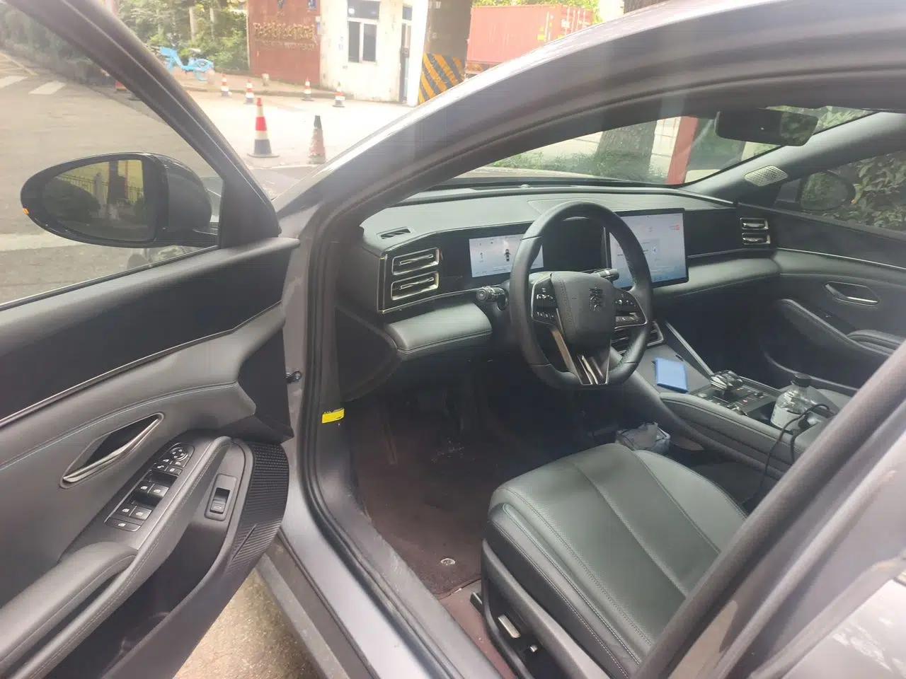 BYD Qin L 2024 DM-i 120KM Leading Model — миниатюра 16