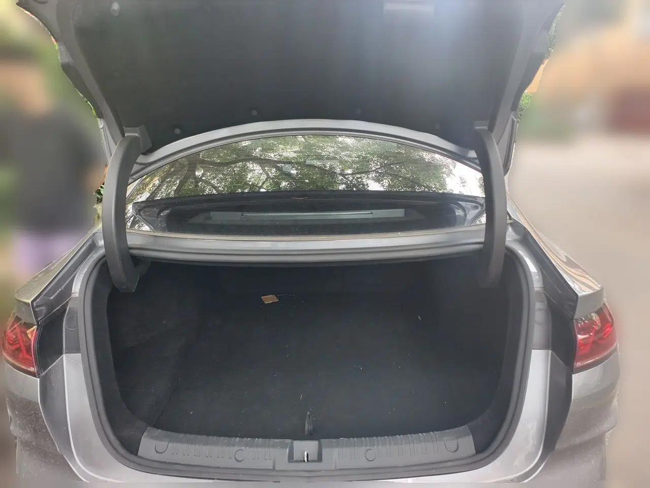 BYD Qin L 2024 DM-i 120KM Leading Model — миниатюра 19