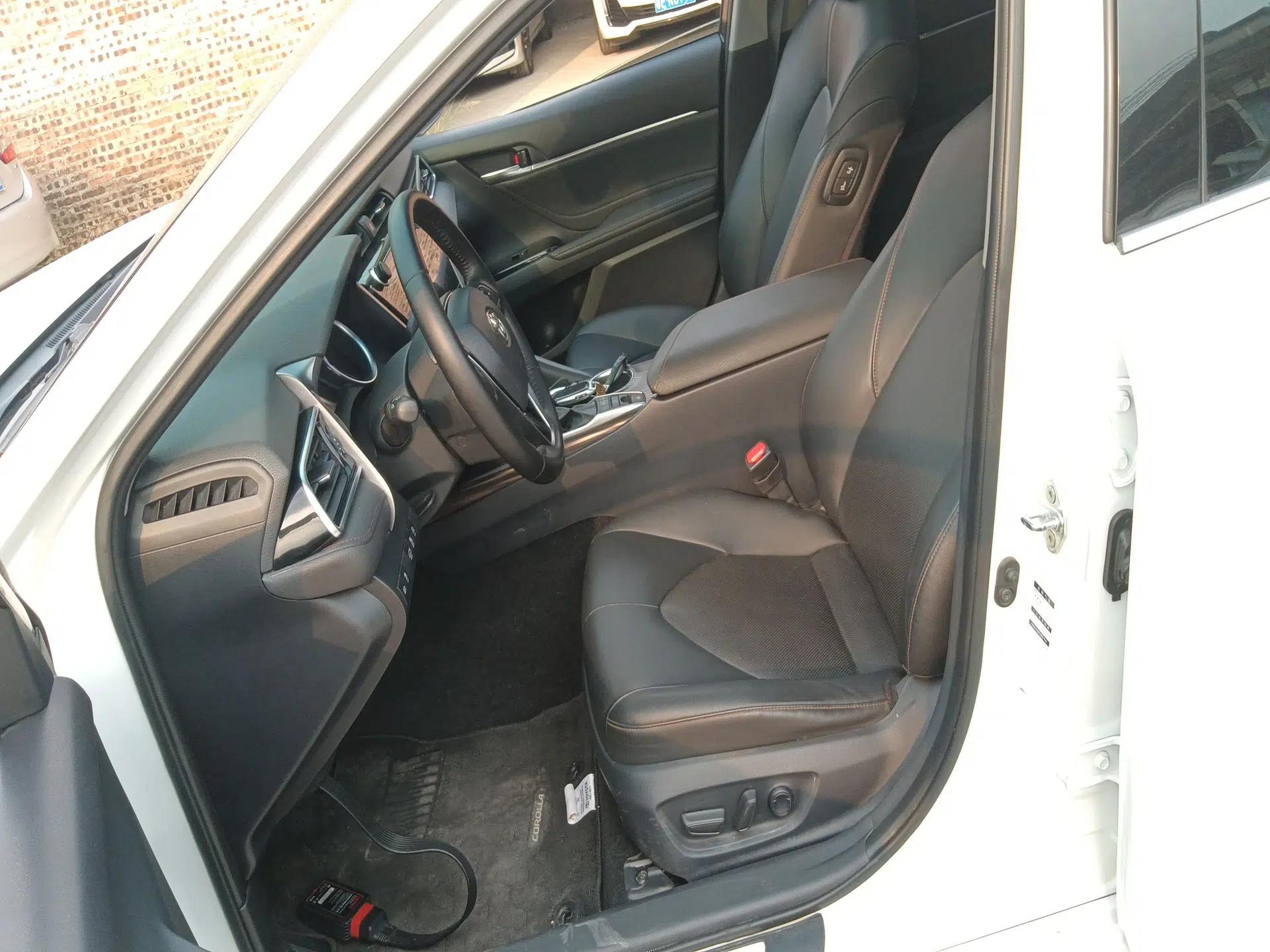 Toyota Camry 2019 Revised Version 2.5G Luxury Edition — миниатюра 22