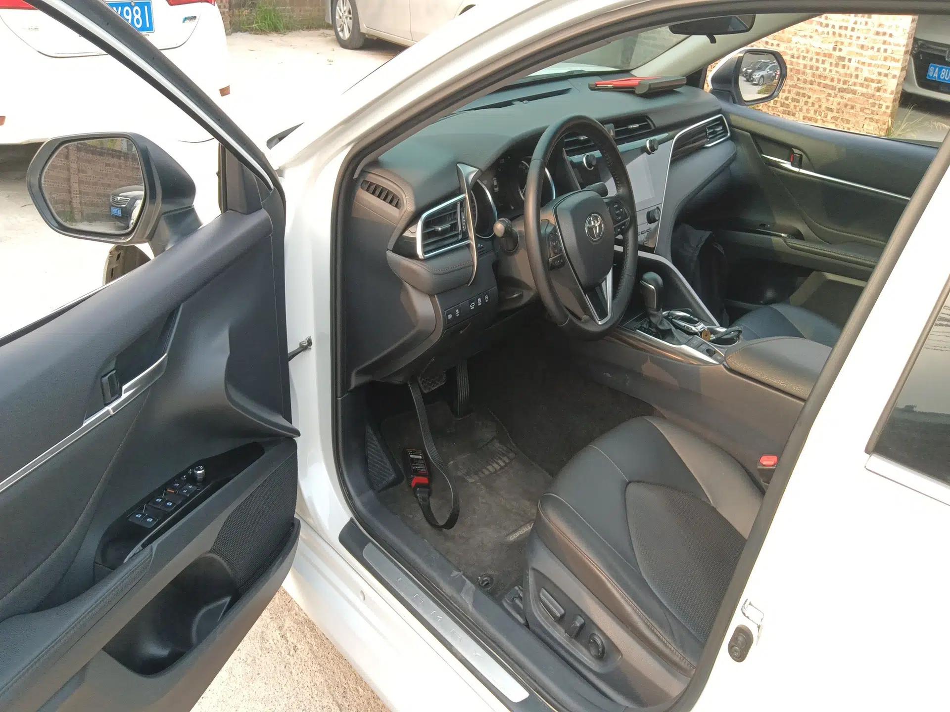 Toyota Camry 2019 Revised Version 2.5G Luxury Edition — миниатюра 23