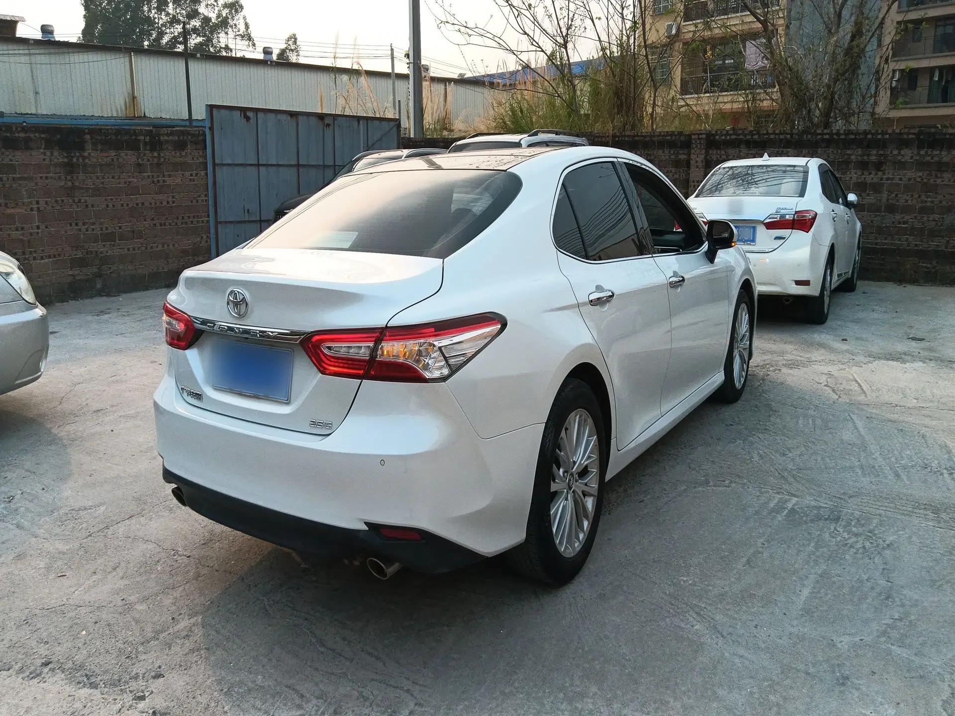 Toyota Camry 2019 Revised Version 2.5G Luxury Edition — миниатюра 6