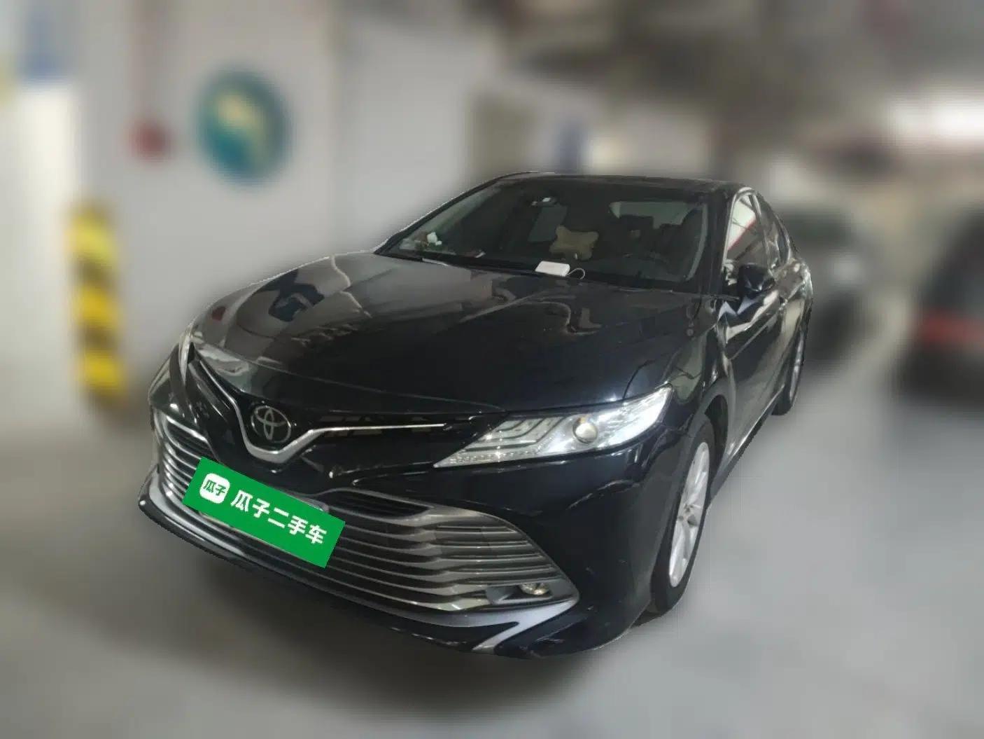 Toyota Camry 2019 Revised Version 2.0G Luxury Edition — миниатюра 1