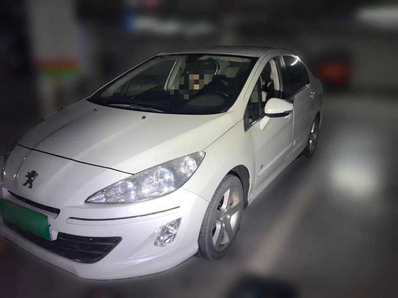 Peugeot 408 2013 2.0L Automatic Comfort Edition — миниатюра 1