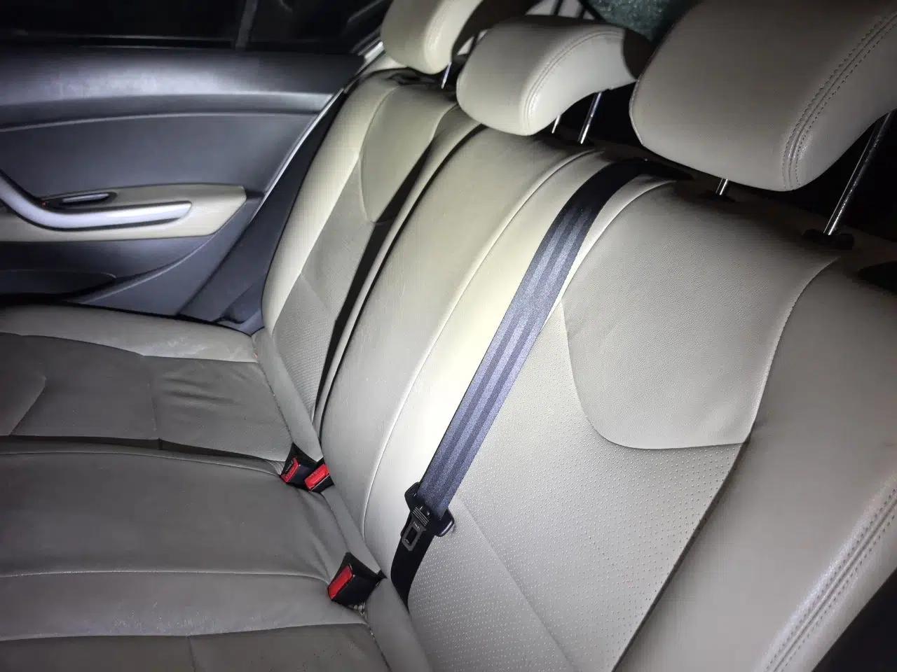 Peugeot 408 2013 2.0L Automatic Comfort Edition — миниатюра 17
