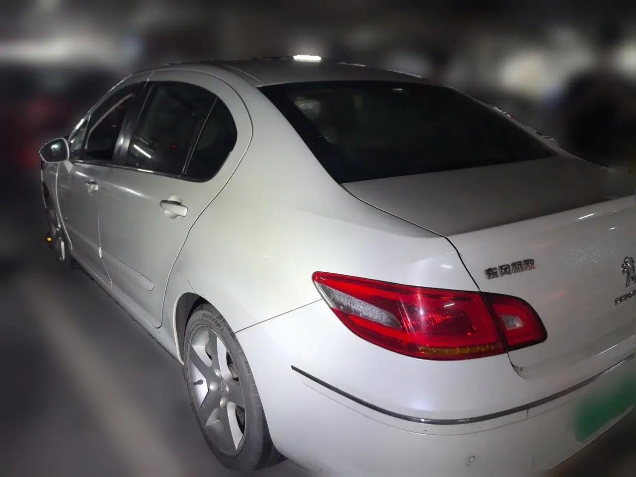 Peugeot 408 2013 2.0L Automatic Comfort Edition — миниатюра 4