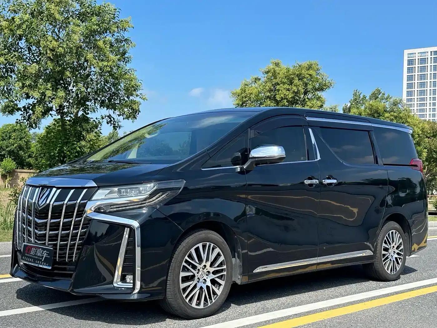 2018 Alphard 3.5L Luxury Edition — миниатюра 1