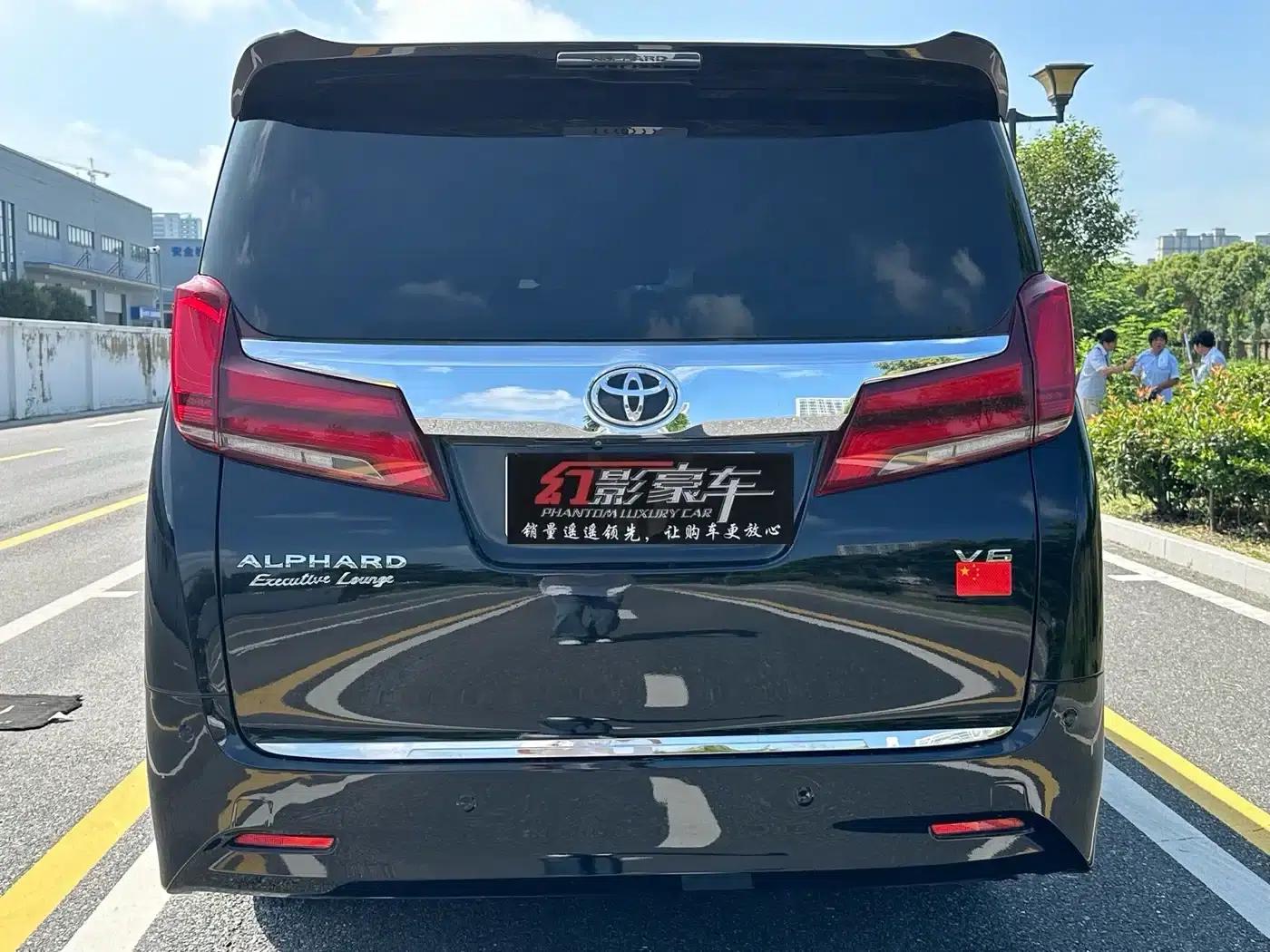 2018 Alphard 3.5L Luxury Edition — миниатюра 9