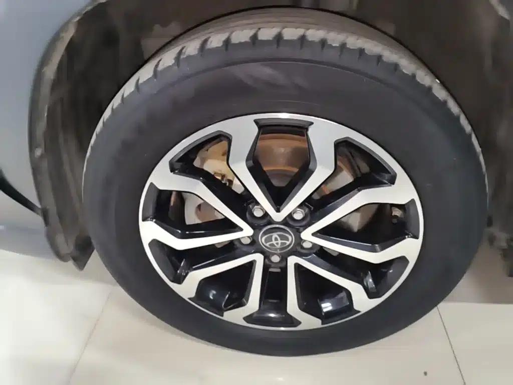 Fenglanda 2023 2.0L Intelligent Hybrid Dual Engine Luxury Edition — миниатюра 23