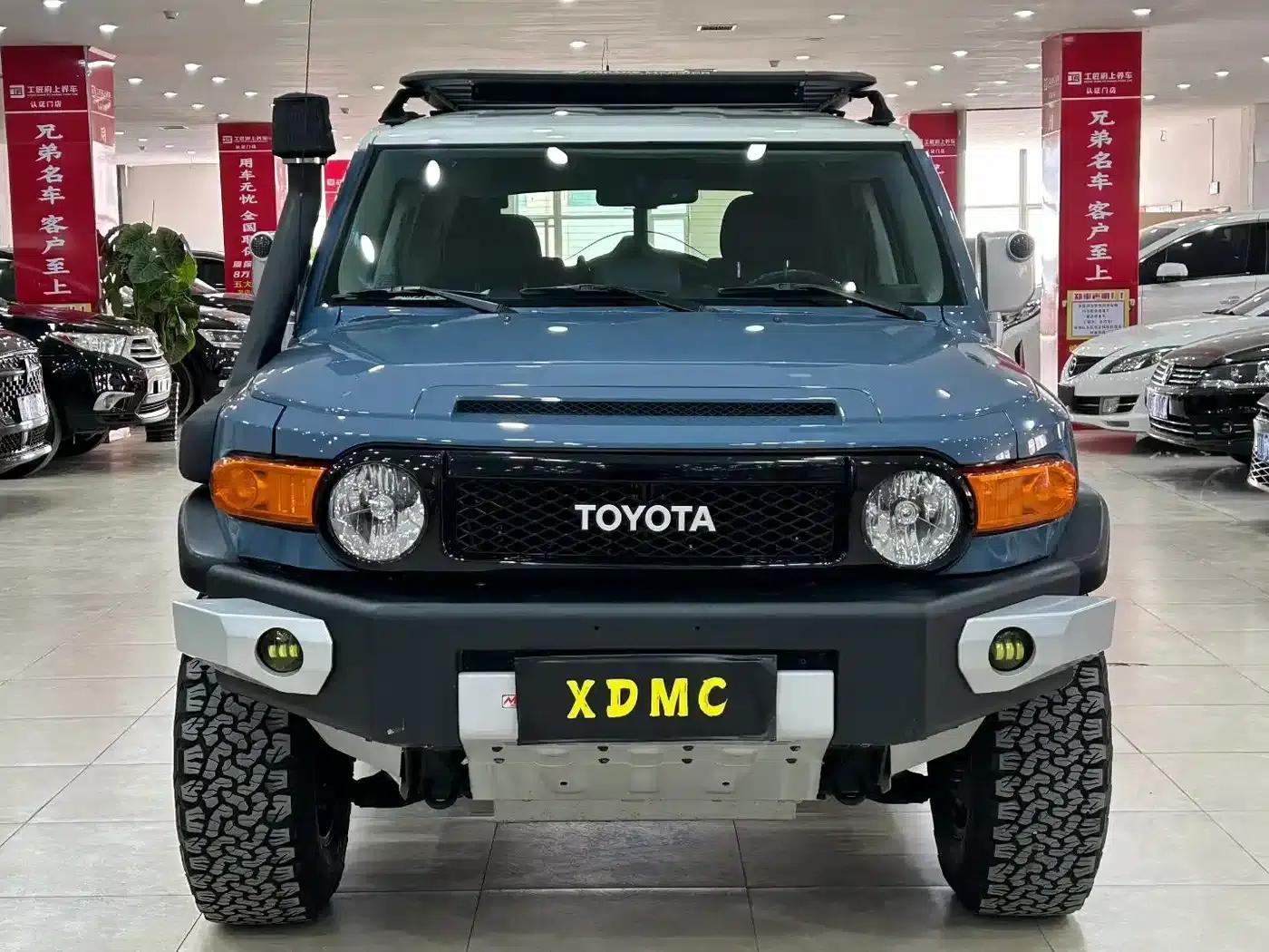 2017 FJ Cruiser 4.0L Automatic — миниатюра 3