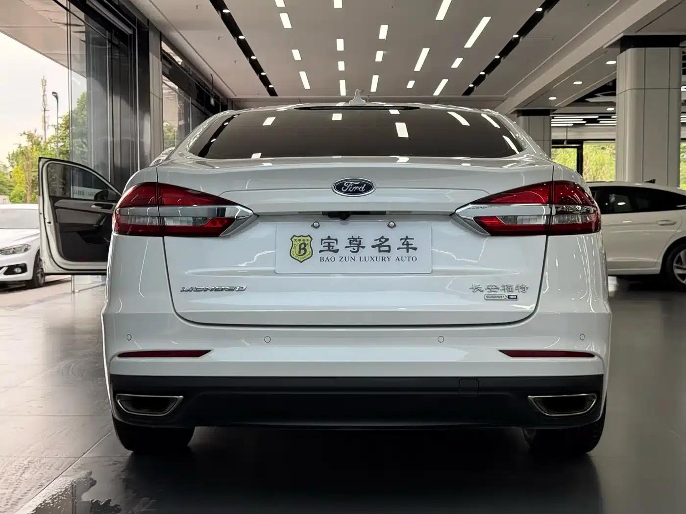 2020 Ford Mondeo EcoBoost 180 Fashion Edition — миниатюра 4