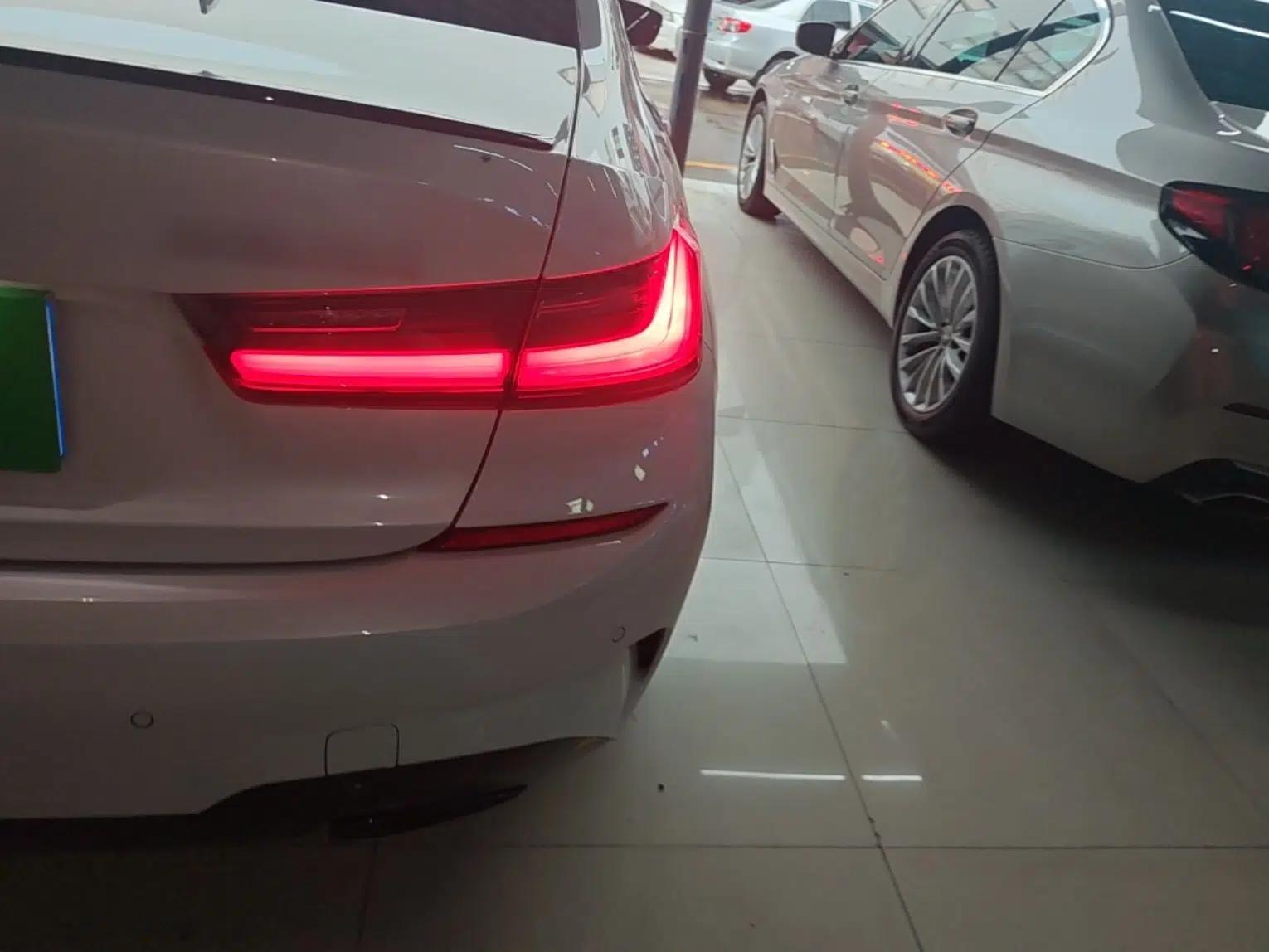 BMW 3 Series 2020 Facelifted 325Li M Sport Night Edition Package — миниатюра 9