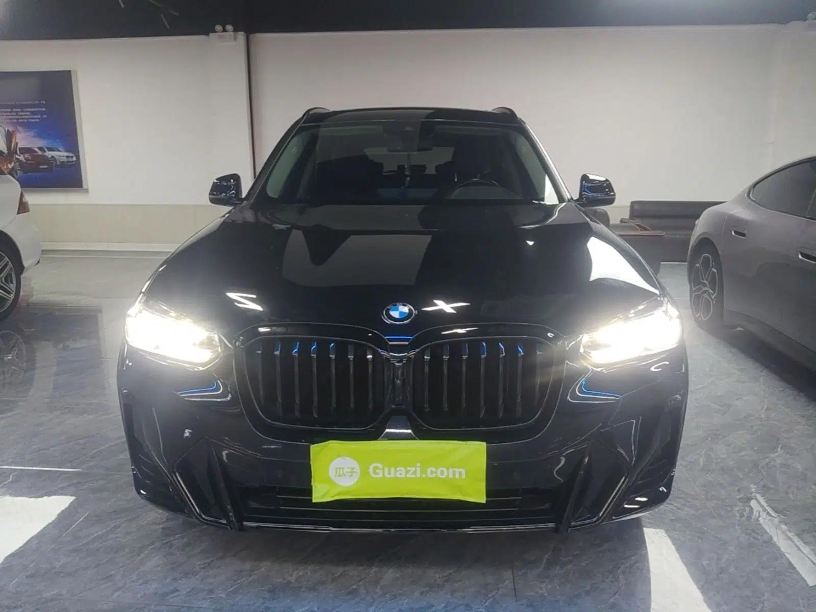 BMW X3 2022 Second Facelift xDrive30i Leading Edition M Night Sky Package — миниатюра 2