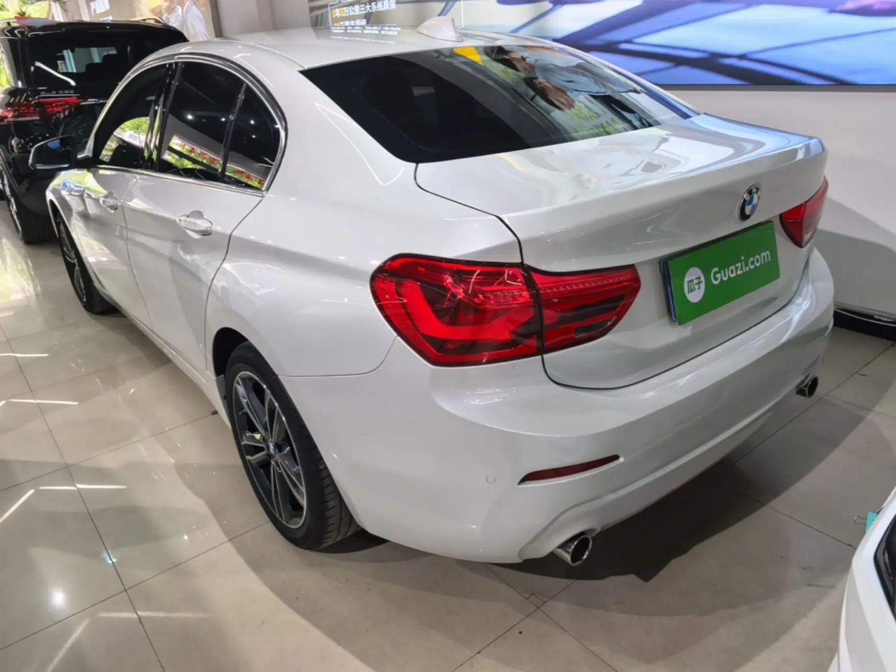 BMW 1 Series 2020 120i Fashion Model — миниатюра 4
