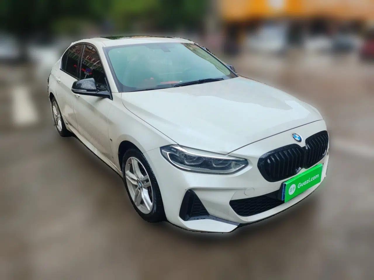 BMW 1 Series 2023 120i M Sport Night Edition — миниатюра 3