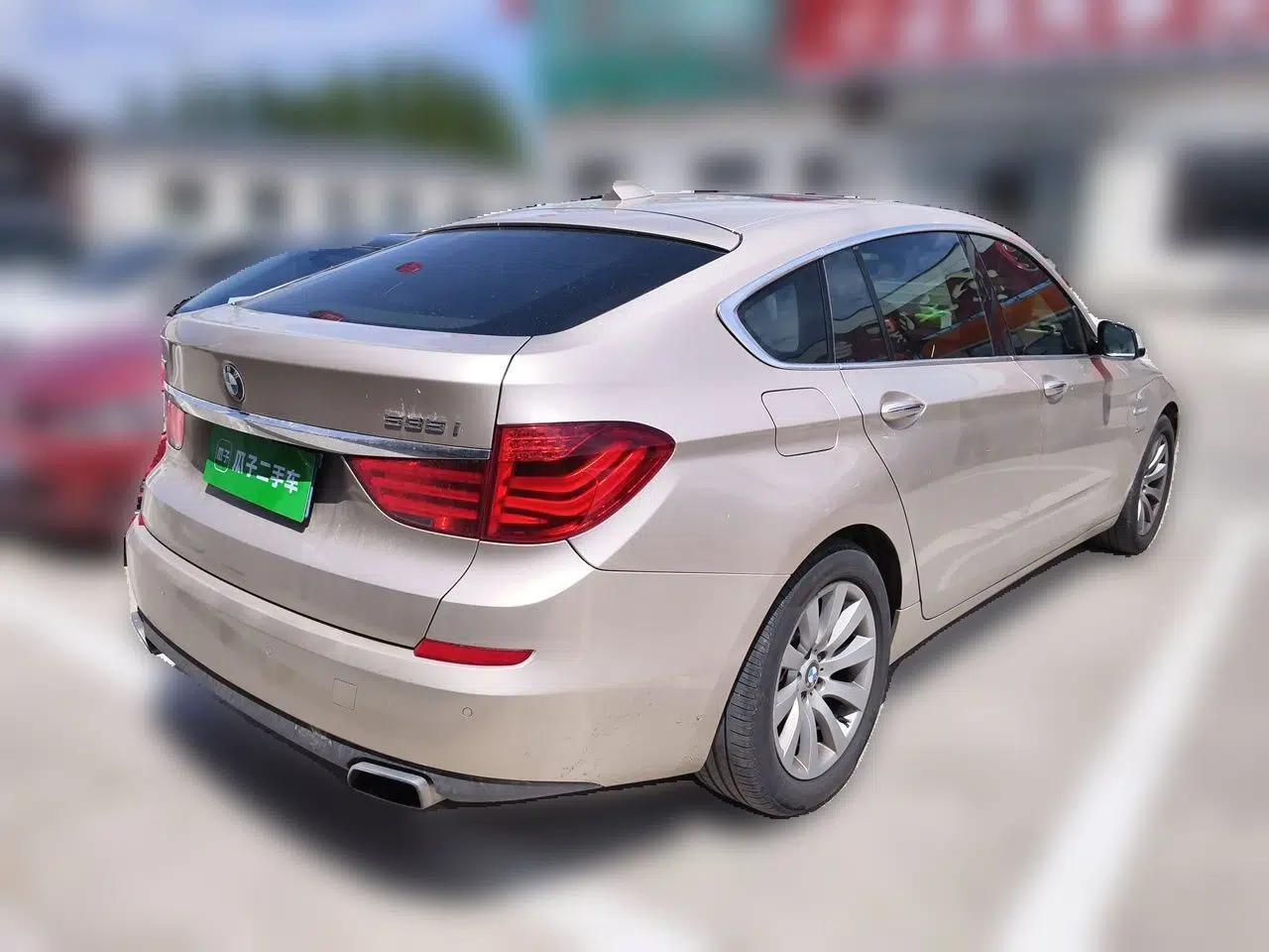 BMW 5 Series GT 2011 535i xDrive Luxury Edition — миниатюра 6